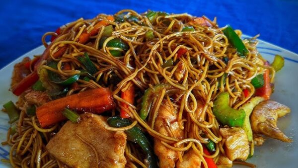Chow Mein con camarones
