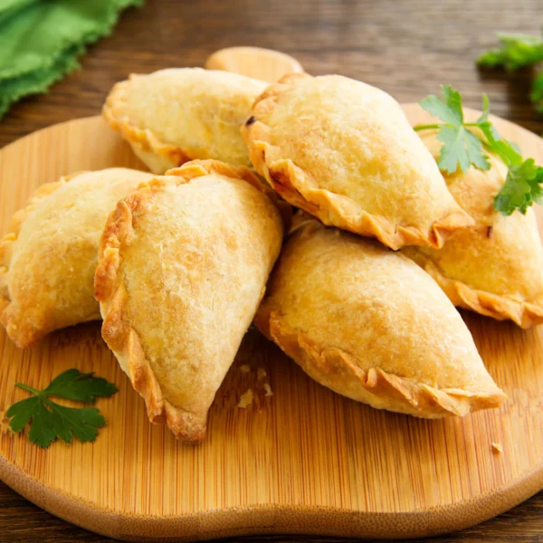 Empanadas de maiz con pico de gallo