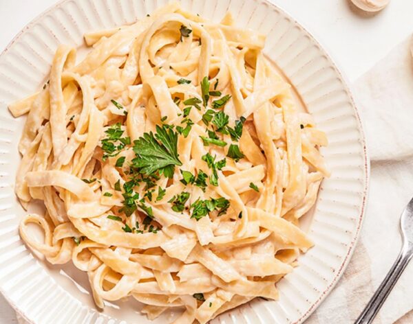 Espagueti alfredo